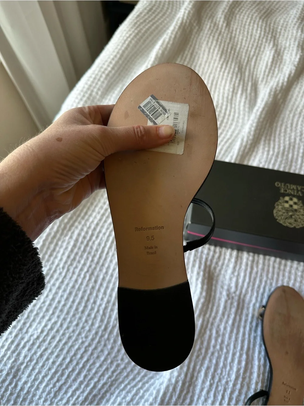 Reformation Black Leather Toe Ring Sandals Gold Hardware Size 9.5